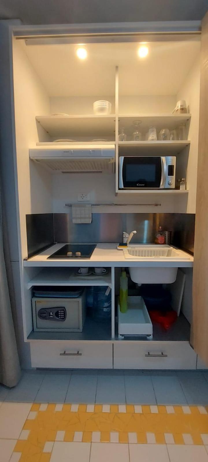Studio Le Titoune Acces Plage St-Francois Avec Reservoir D'Eau Automatique Saint-Francois  Ngoại thất bức ảnh